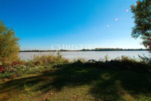Domaine viticole d'agrément de charme avec vue sur la Dordogne