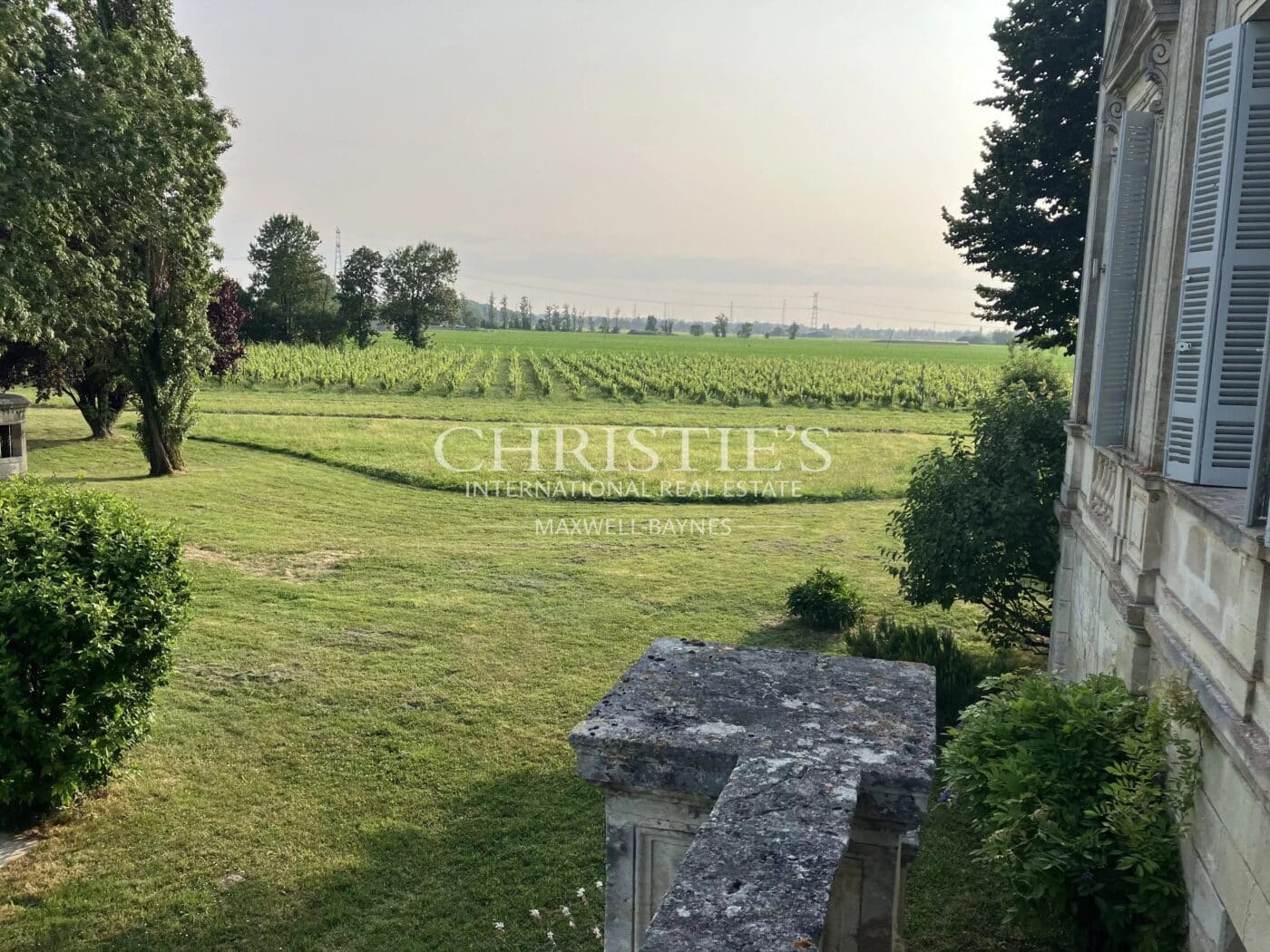 Domaine viticole d'agrément de charme avec vue sur la Dordogne