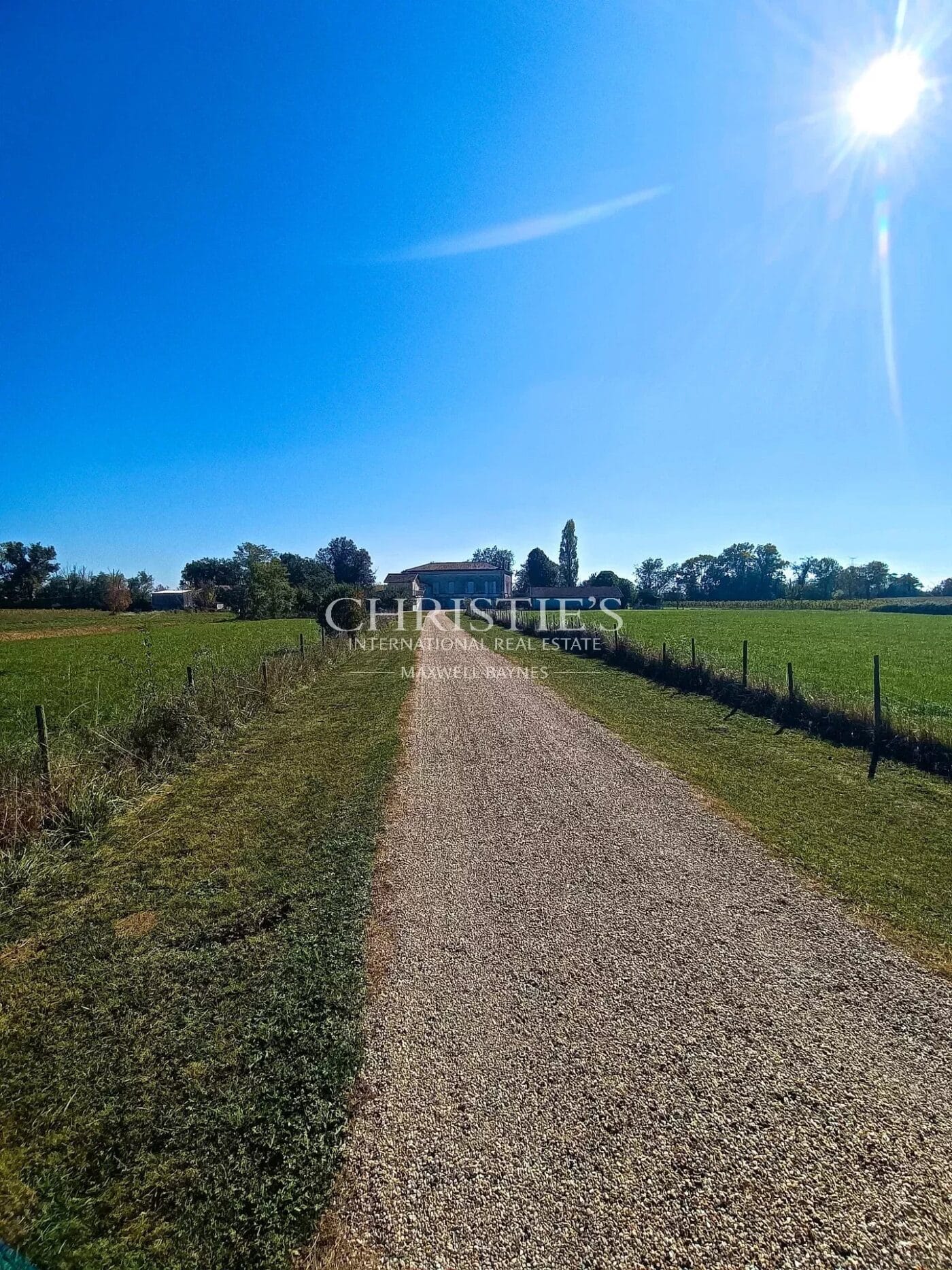 Domaine viticole d'agrément de charme avec vue sur la Dordogne