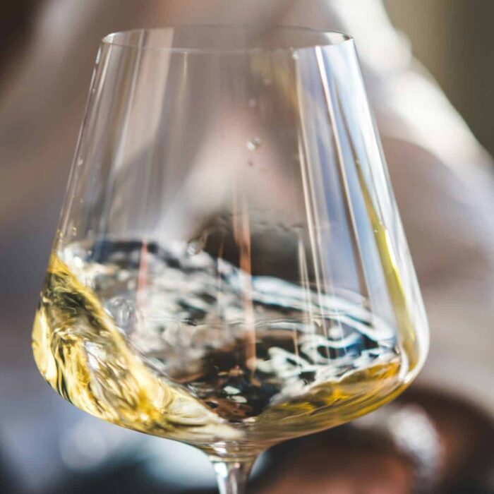 Quelle est la différence entre un vin moelleux et un vin liquoreux ?