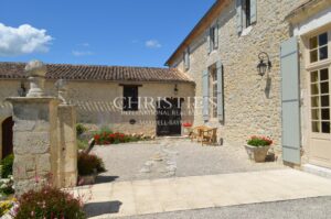 Très beau domaine viticole en AOC Montravel, Haut-Montravel et Côtes de Bergerac - Biologique