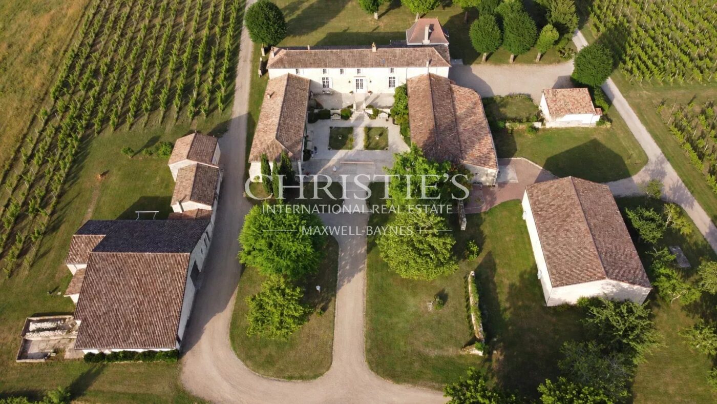 Beautiful organic vineyard estate in the Montravel, Haut-Montravel and Côtes de Bergerac AOCs