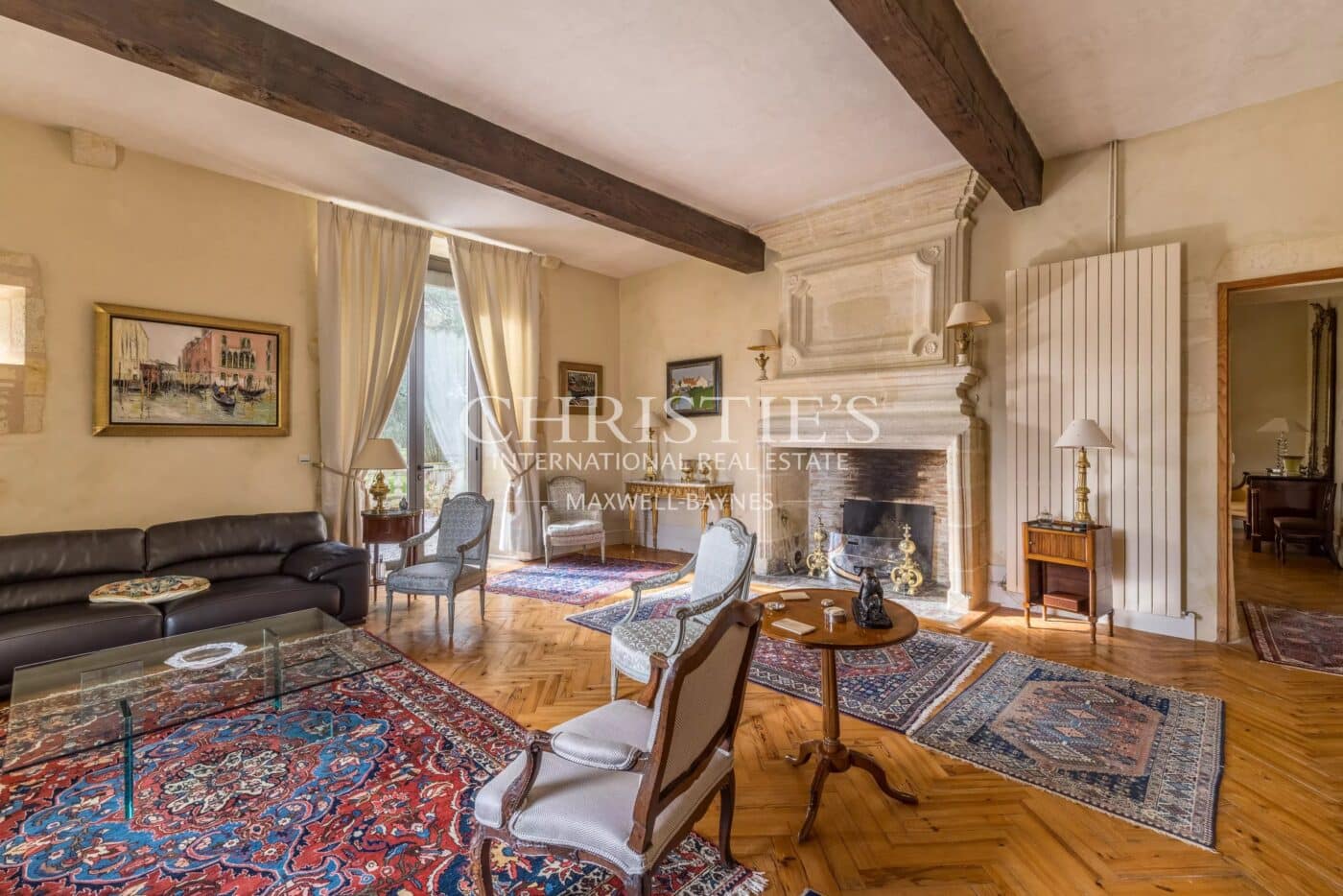 Magnifique Château historique avec une petite activité viticole en AOP Bordeaux Supérieur à proximité de Bordeaux / Saint-Émilion