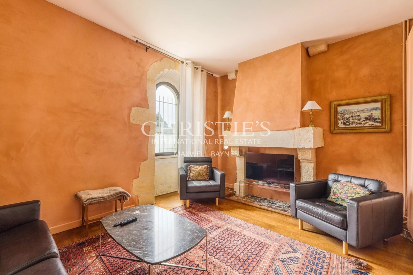 Magnifique Château historique avec une petite activité viticole en AOP Bordeaux Supérieur à proximité de Bordeaux / Saint-Émilion