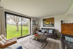 Magnifique Château historique avec une petite activité viticole en AOP Bordeaux Supérieur à proximité de Bordeaux / Saint-Émilion