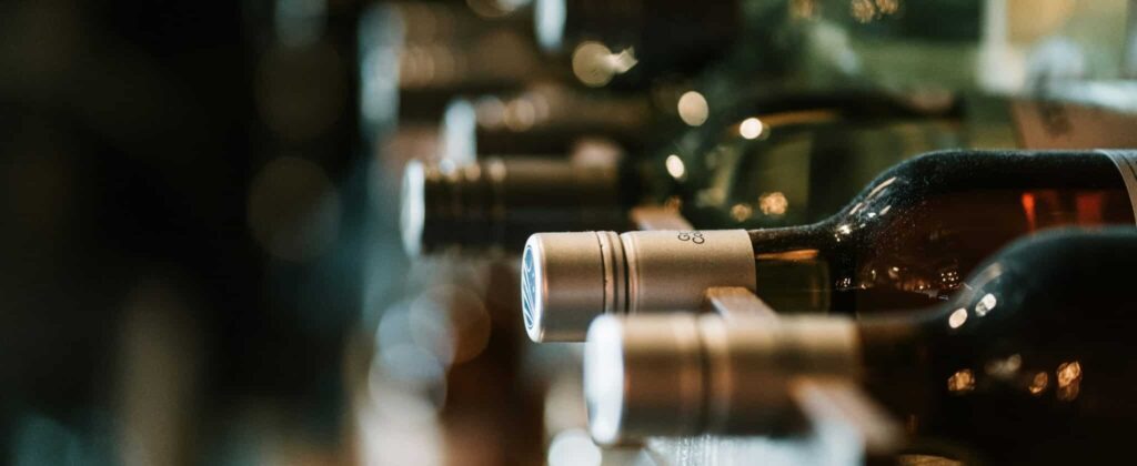 Bouteilles de vin couchés, de collection