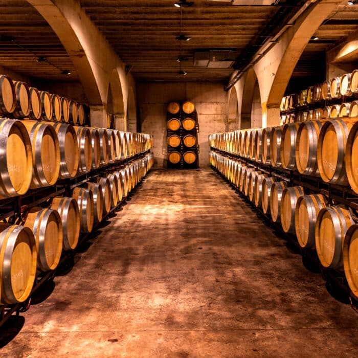 Bordeaux En Primeur: The Complete Guide to Understanding a One-of-a-Kind Wine System Bordeaux En Primeur: The Complete Guide to Understanding a One-of-a-Kind Wine System